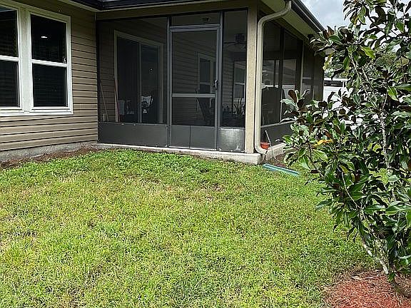 3rd image of 7399 Westland Oaks Dr