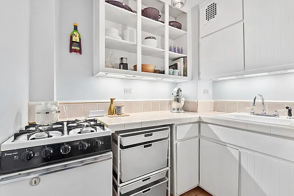 Sold by Douglas Elliman | media 6