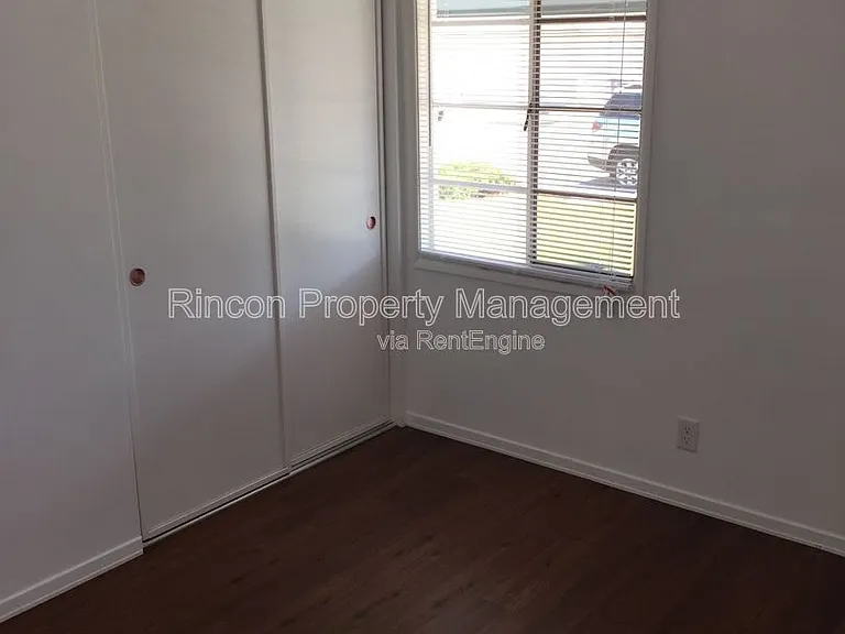513 N North St — Photo 13