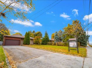 740 Meadowvale Rd, Toronto, ON M1C1T2