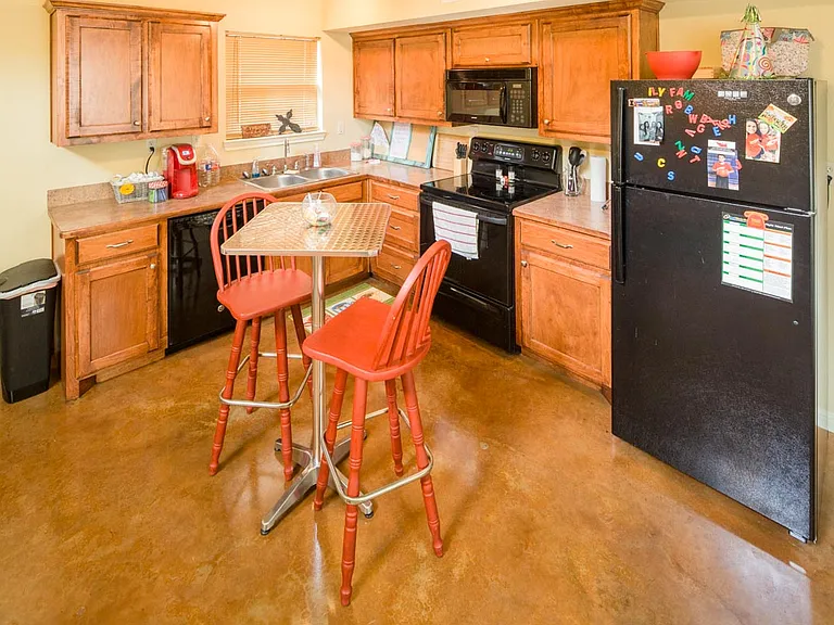 109 Wisdom Ln — Photo 4