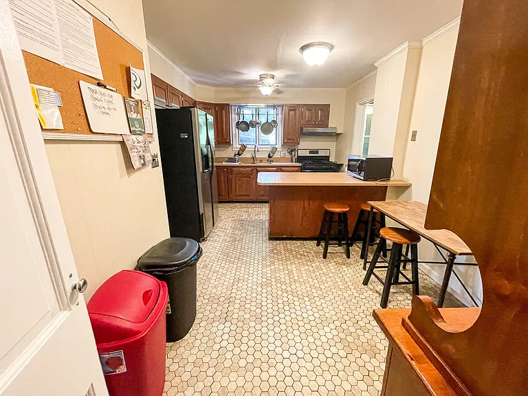 103 Spring Ln — Photo 39