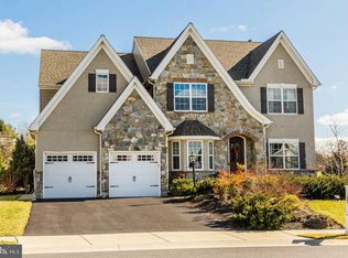 616 Warminster Ln, Lititz, PA 17543