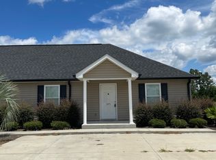 1271 Sandhill Rd, Turbeville, SC 29162