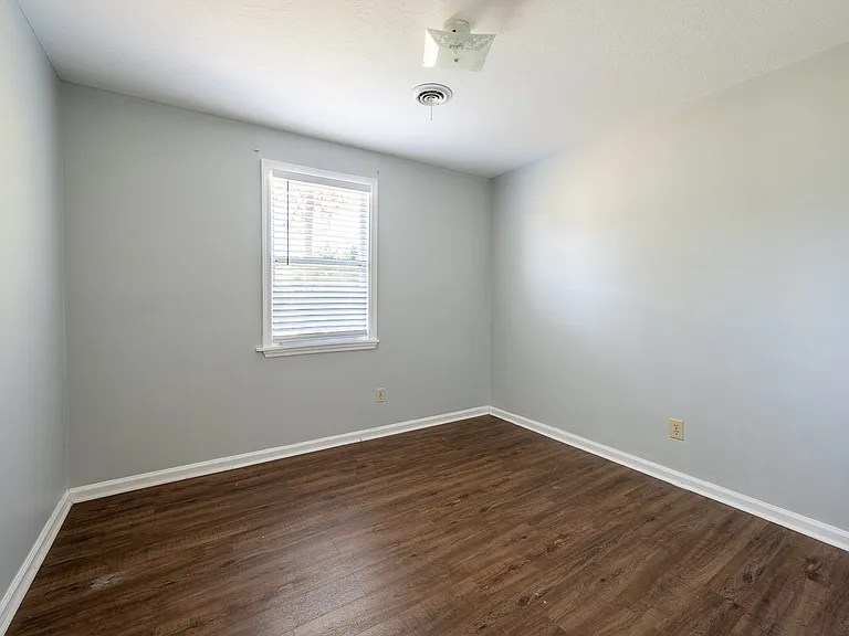 2305 Oketo Dr — Photo 15