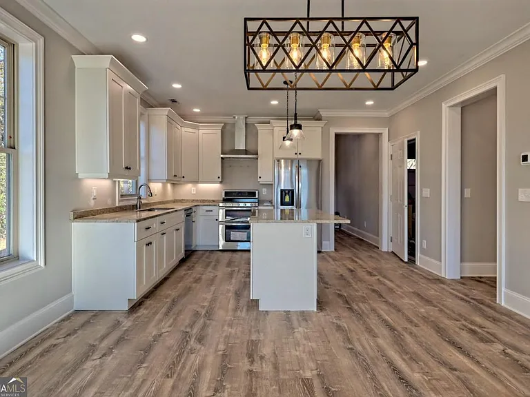 76 Hatch Dr — Photo 22