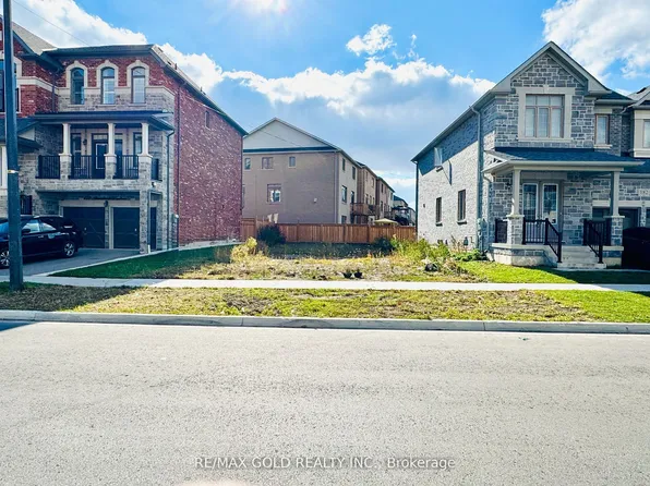 180 Thornbush Blvd, Brampton, ON L7A 4R7