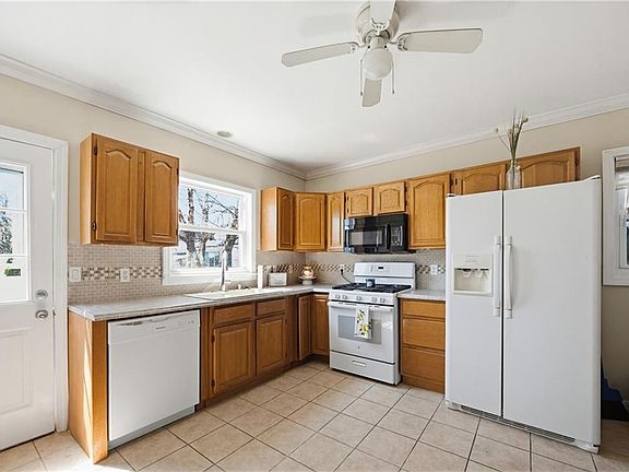 5th image of 525 Willett Ave