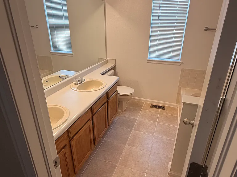 20917 E 44th Ave — Photo 59