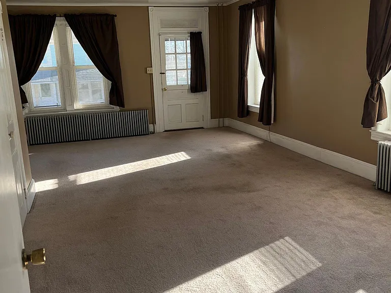 341 Main St #1 — Photo 9