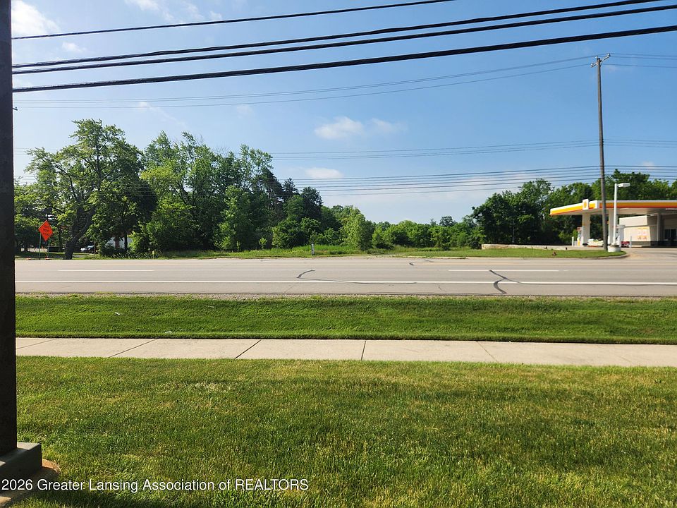 2nd image of 1031 E Saginaw Hwy