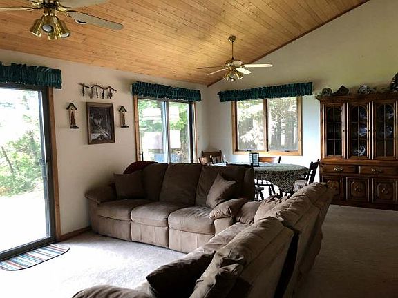 5th image of 6059 N Lakeshore Dr
