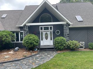 182 Jakes Rock Rd, Spruce Pine, NC 28777