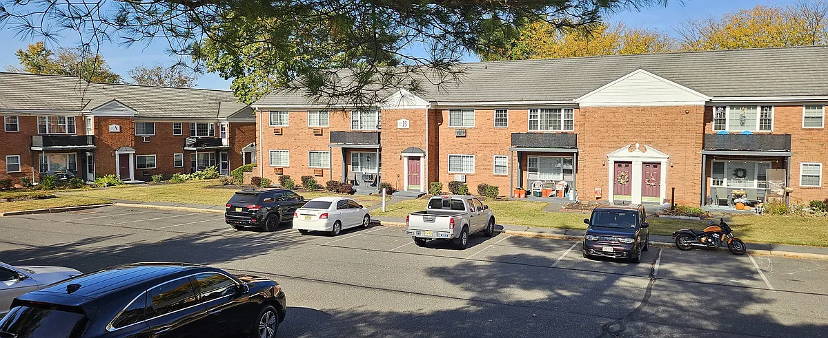Building Photo - Dover Manor Apartments