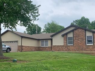 1624 Fahrpark Ct, Saint Louis, MO 63146