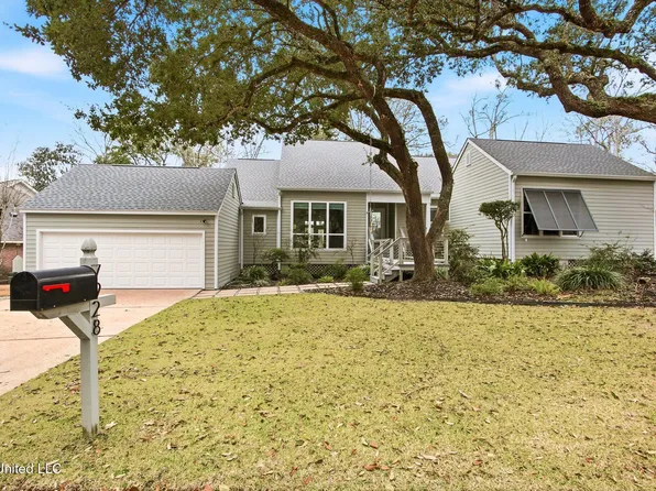 7928 Hapuna Pl, Diamondhead, MS 39525