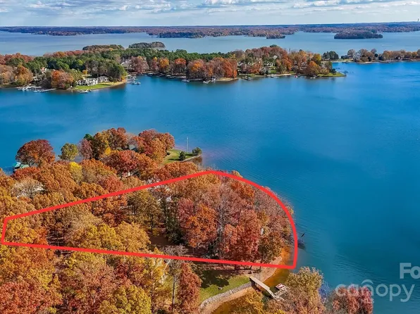 109 Twiggs Ln, Mooresville, NC 28117