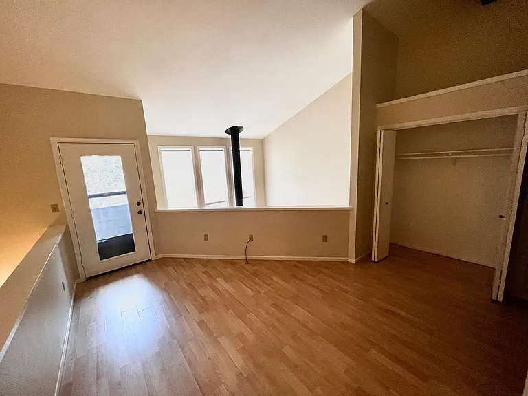 2112 NW Harriman St — Photo 13