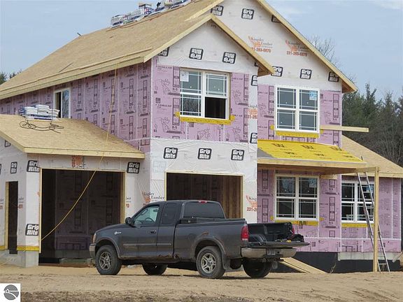 3rd image of 9 Westwood Dr
