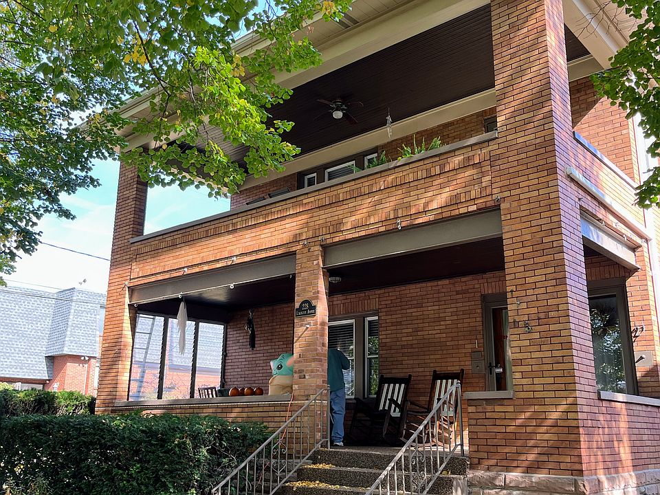 Front Entrance on Lexington