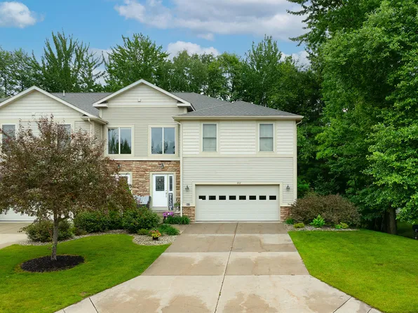 907 N Sandalwood Cir #71, Muskegon, MI 49441