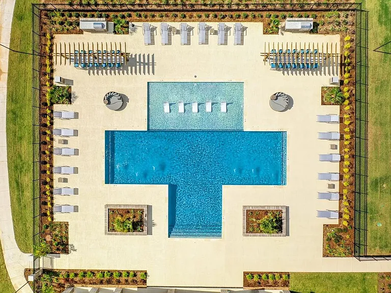 The Oasis at Southpark — Photo 2