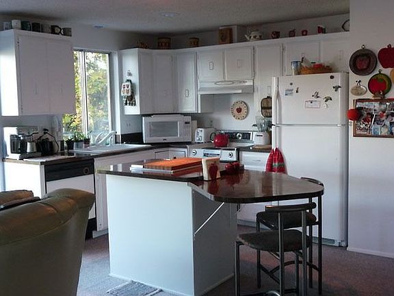 2nd image of 3244 Long Lake Dr SE