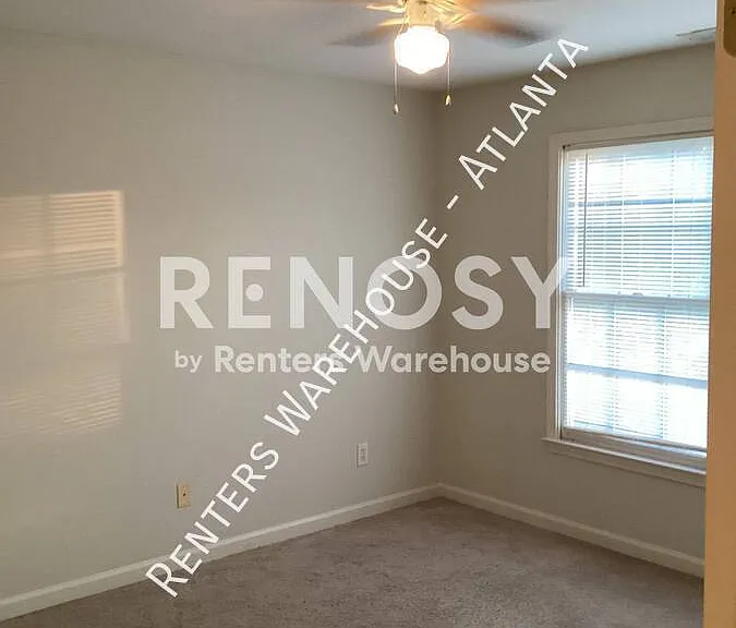 755 Milton Oaks Dr — Photo 21