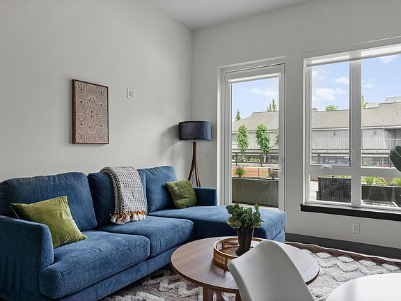 2nd image of 11903 NE 128th St #102