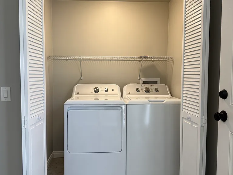 7840 Aura Ave — Photo 6