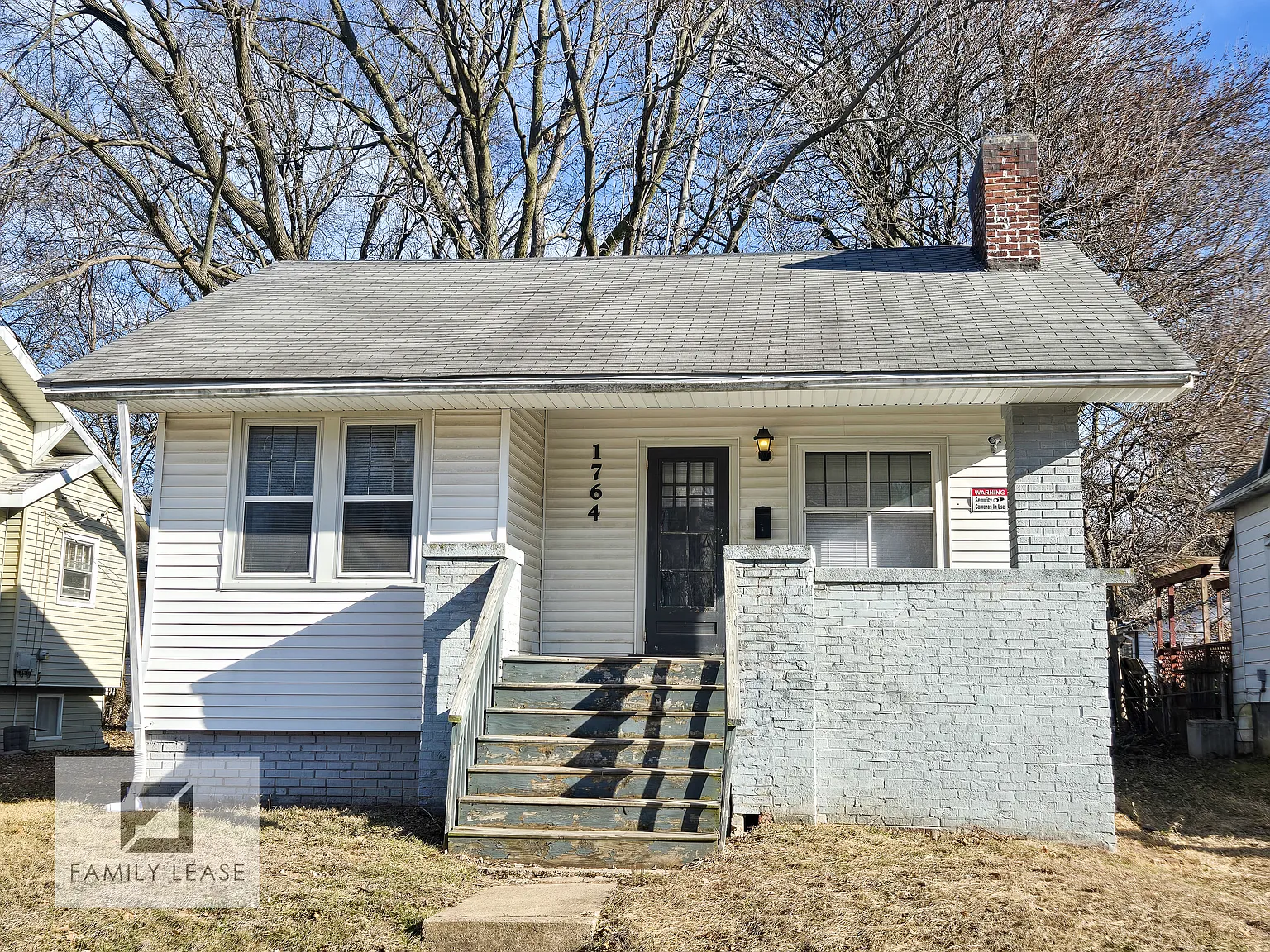 1764 N College St photo 1