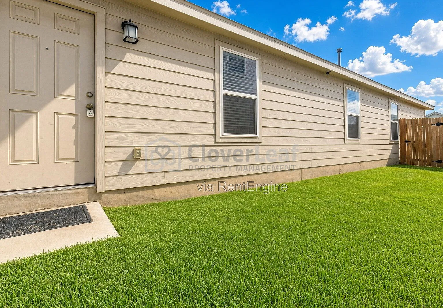 3 bed, 2.0 bath, 1018 sqft, $1,413 — Photo 4