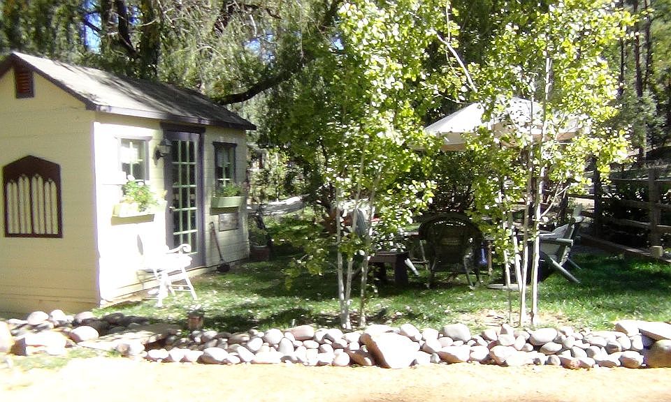 play house or tool shed