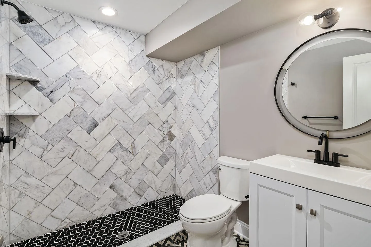 2 bed, 1083 sqft, $1,800 — Photo 4