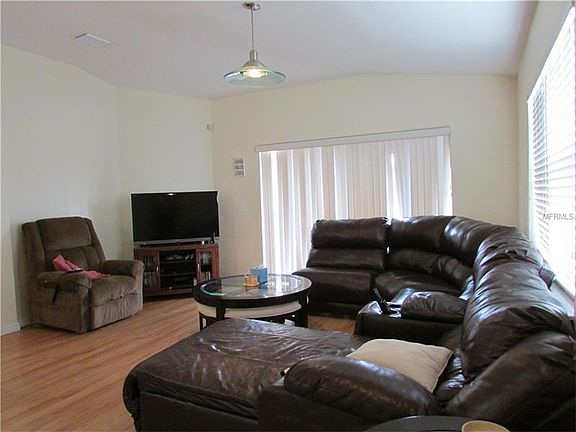 2nd image of 7952 Carriage Pointe Dr