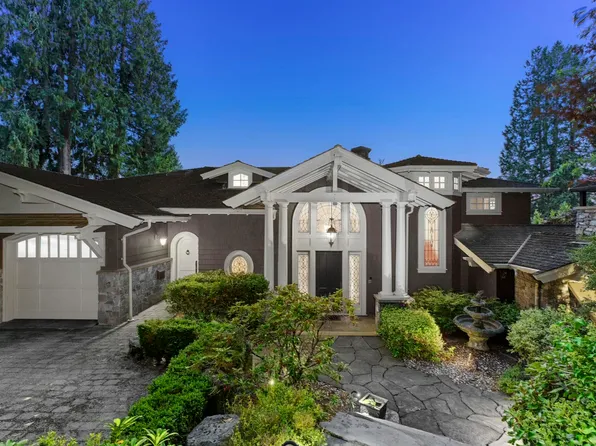 3090 Mathers Ave, West Vancouver, BC V7V 2K4