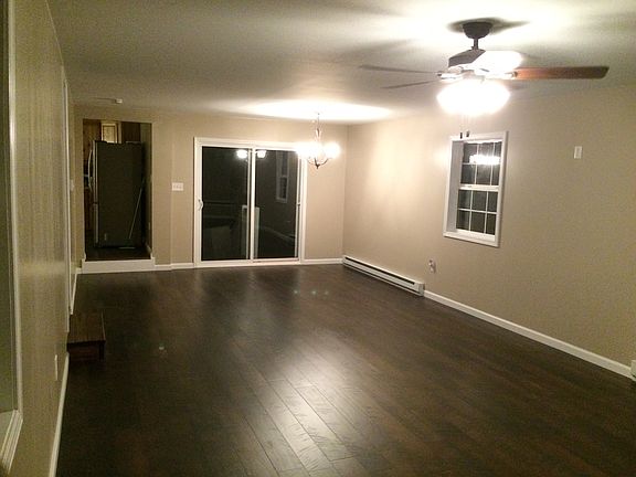 Living room/dining room