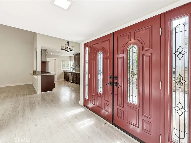 62 Willow Tree Ln — Photo 4