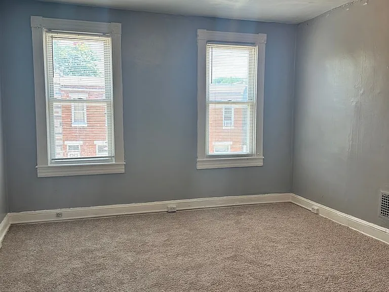 619 N Pulaski St — Photo 15