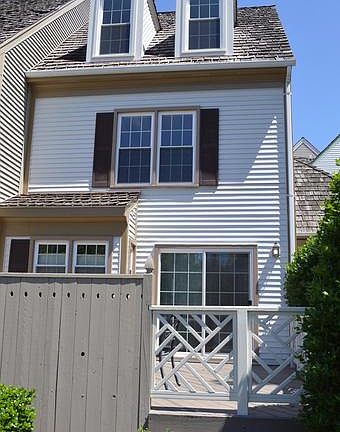 5th image of 12839 Mill Brook Ct