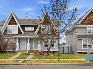 1420 75th St SW, Edmonton, AB T6X 0C7