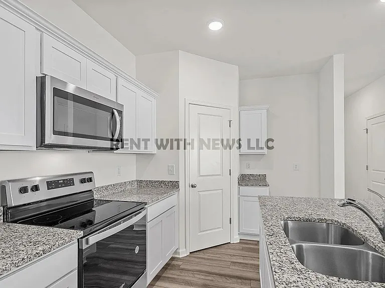 3021 Winding Ridge Dr — Photo 23