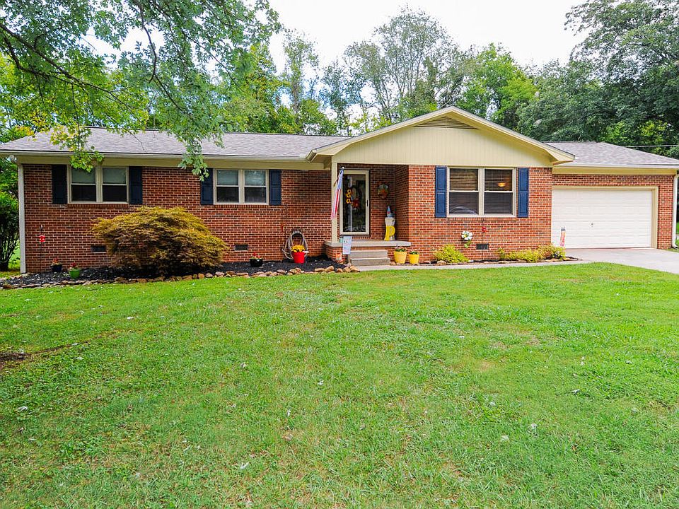 1st image of 634 Greenwood Dr