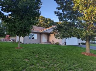 203 Jersey Ln, Elk Mound, WI 54739