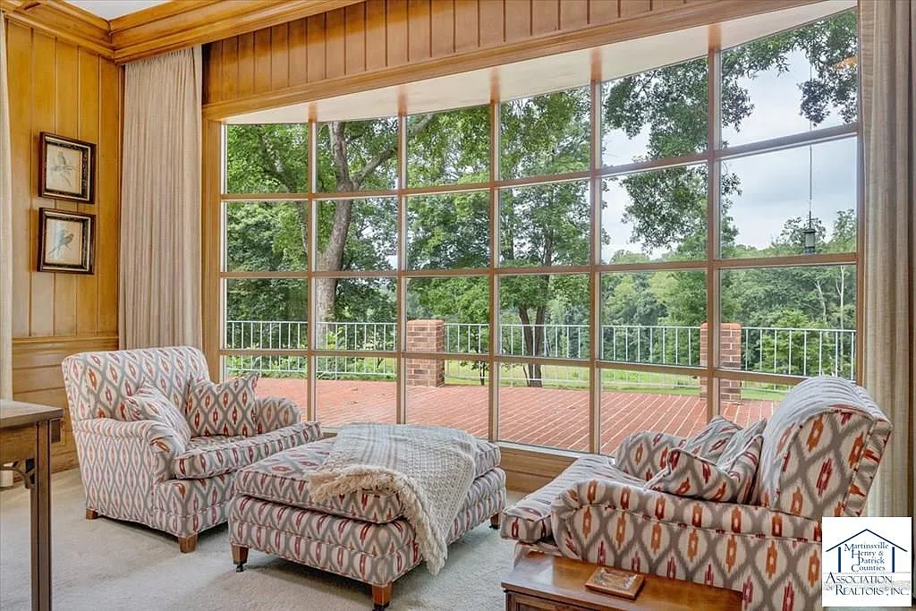 5 bed, 4887 sqft, $2,500 — Photo 4