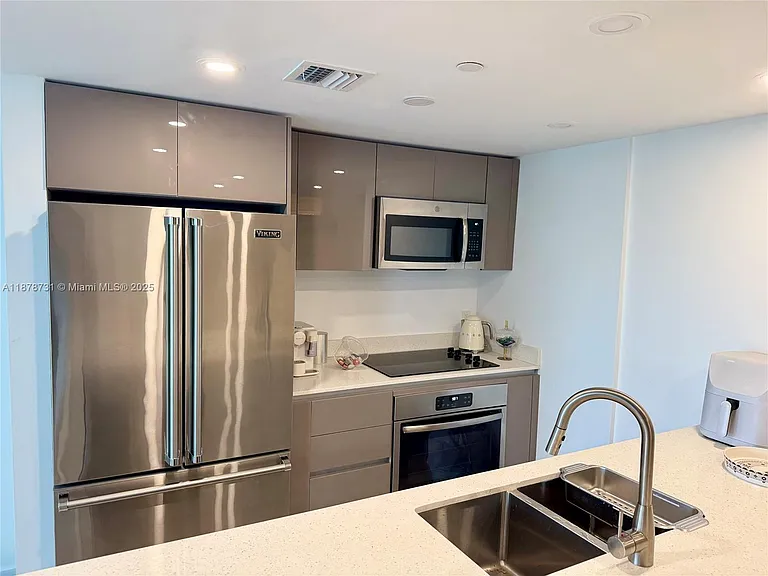 13800 Highland Dr #307 — Photo 26