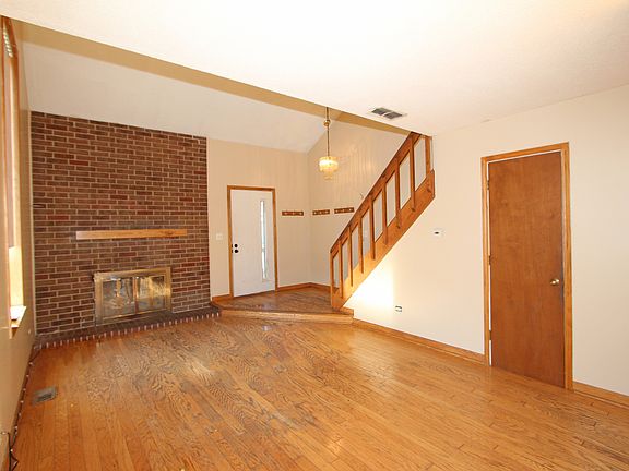 3rd image of 115 Potawatomi Trl Unit B