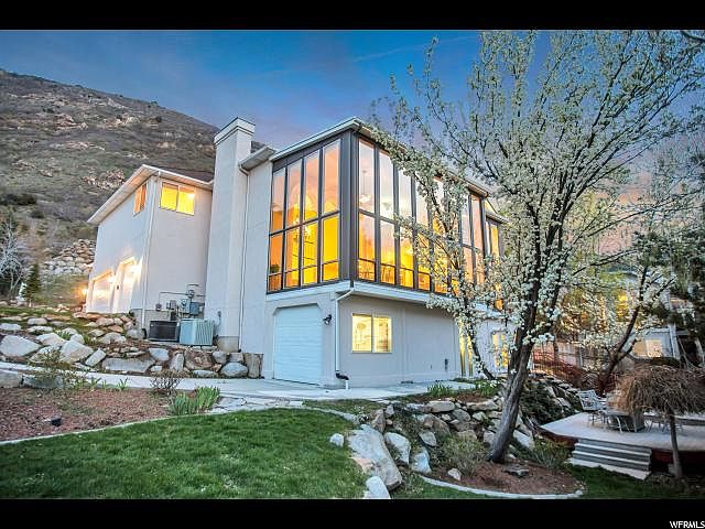 11942 S Hidden Brook Blvd, Sandy, UT 84092 | Zillow