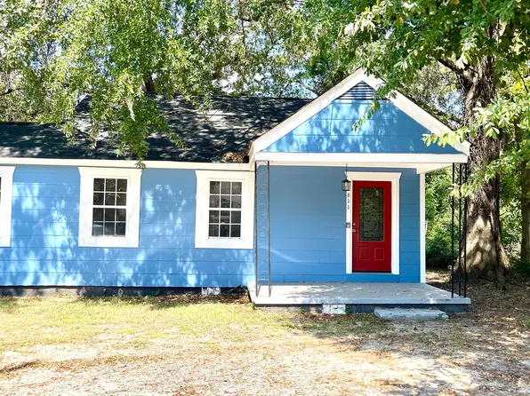 611 W Moore St, Dublin, GA 31021