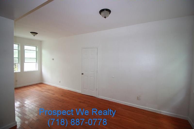 1st image of 209 Hett Ave
